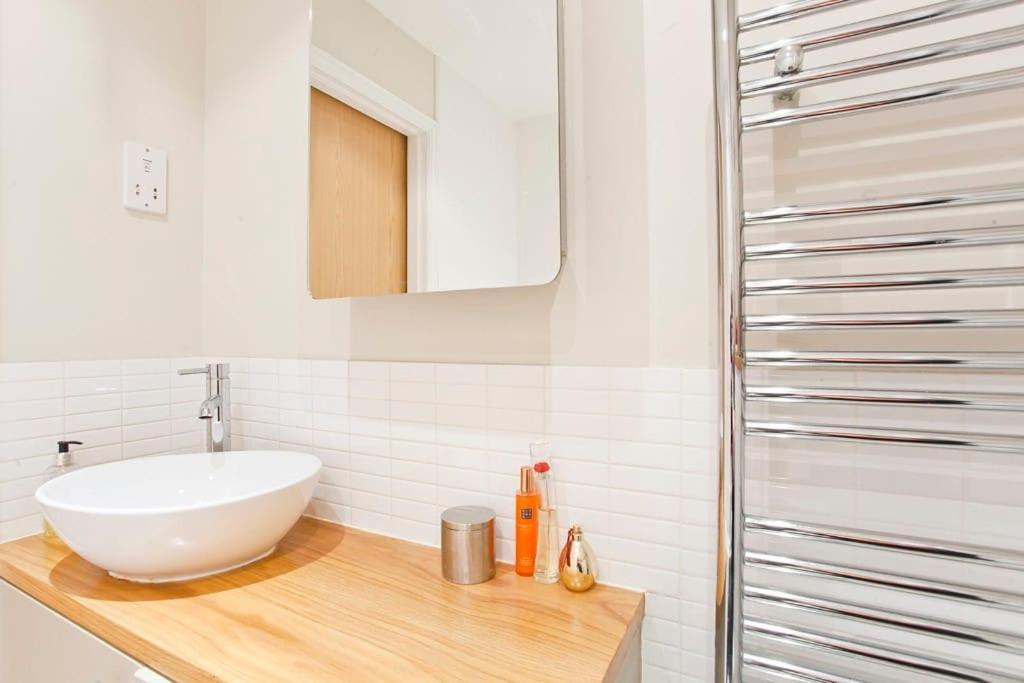 Walking Distance To Racecourse And City Centre York Esterno foto